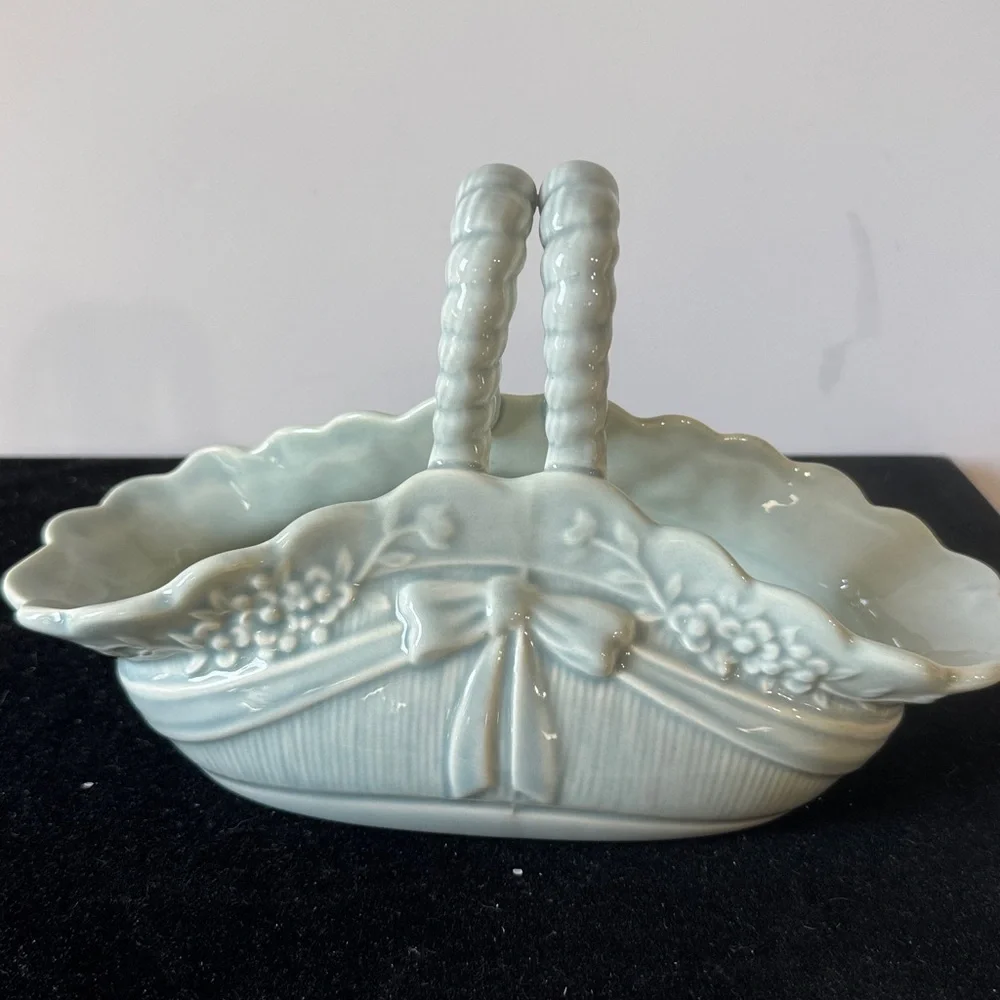 N/A charming ceramic